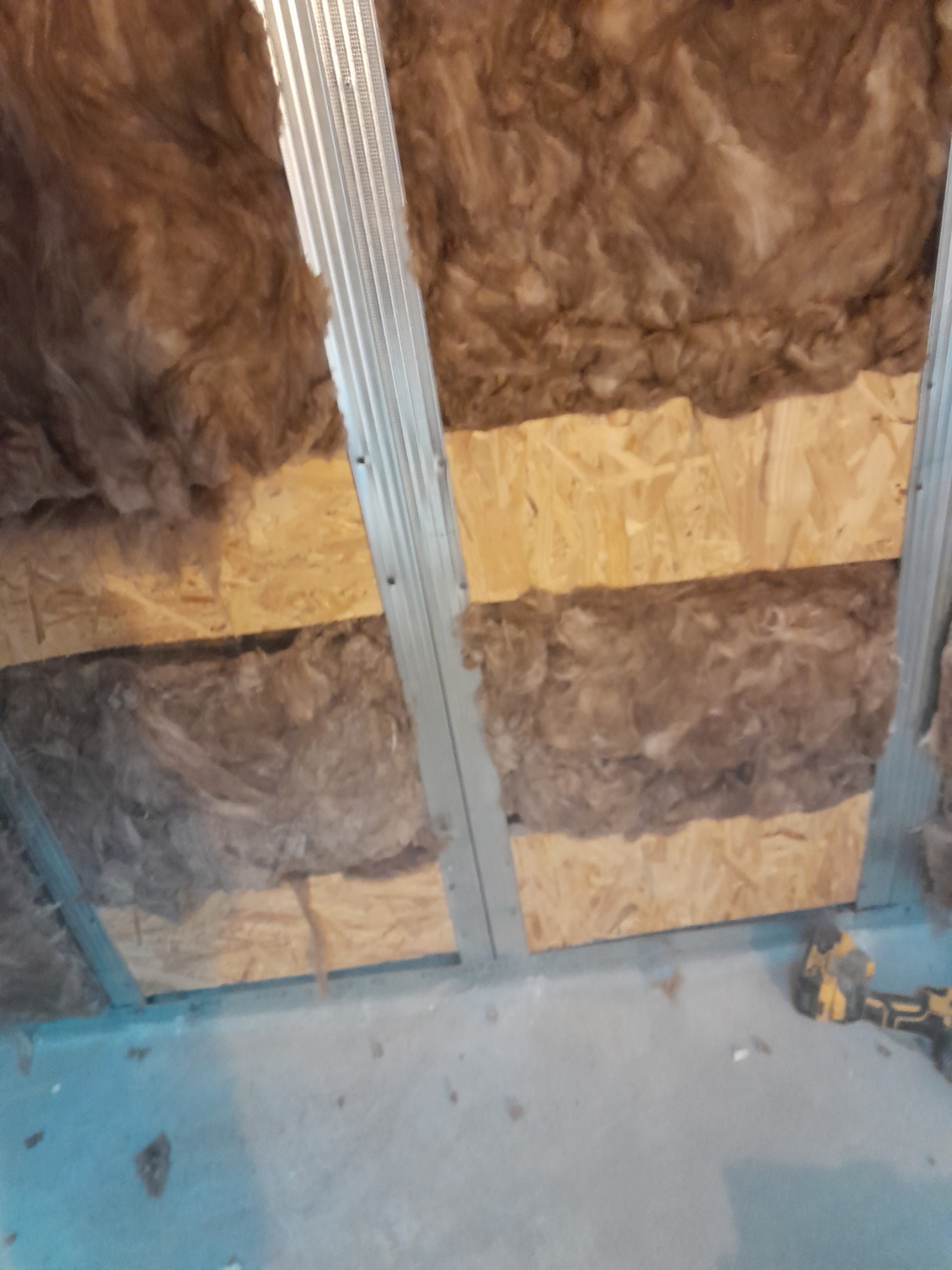 Изолация с гипсокартон и минерална вата