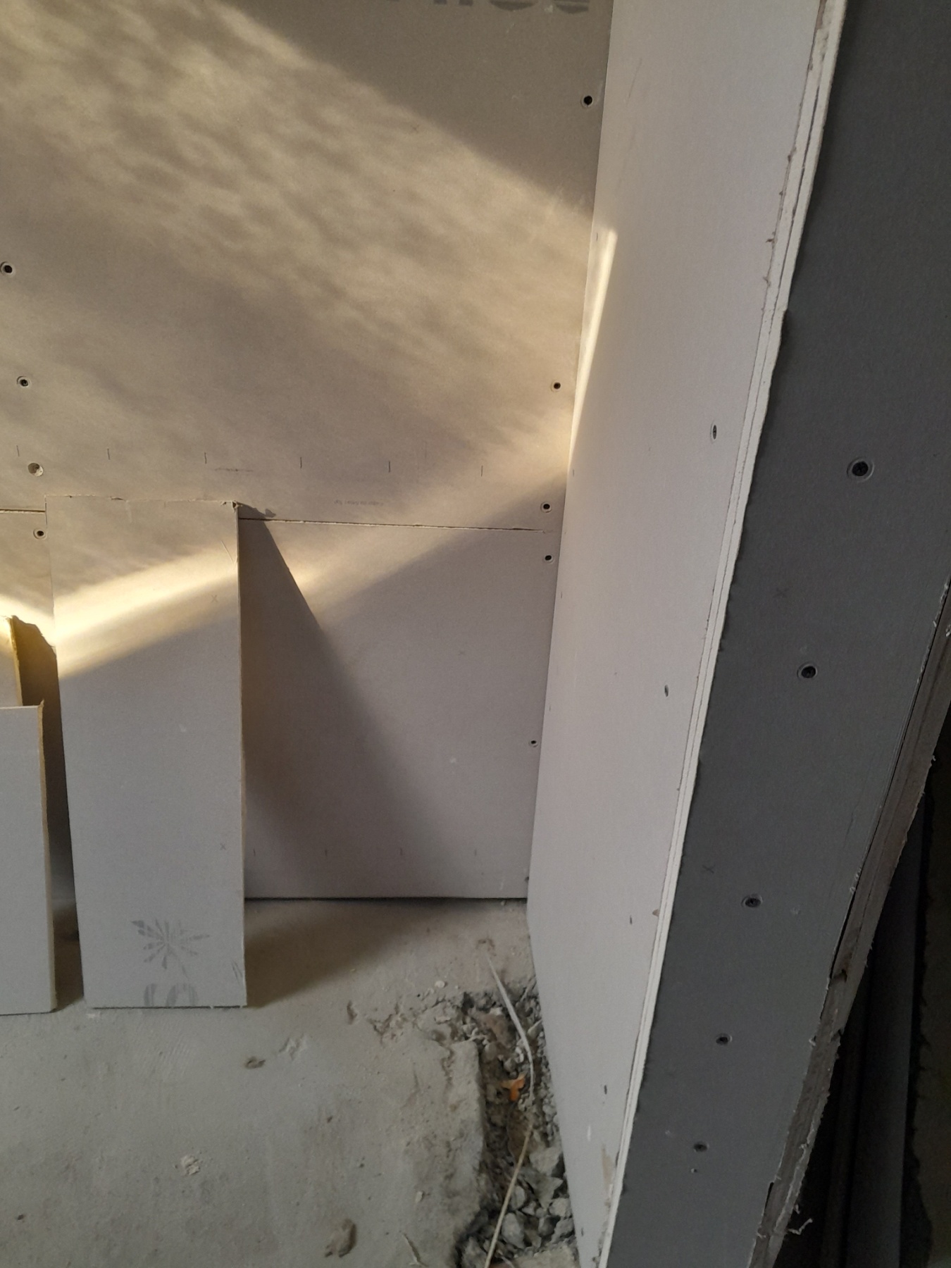 Монтаж на гипсокартон – преградни стени