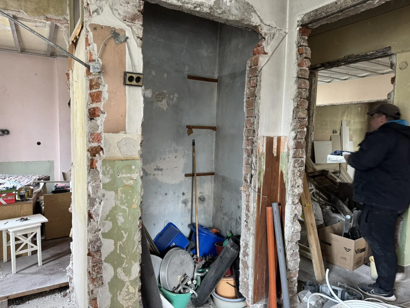 Ремонт апартамент - къртене, извозване, чистене