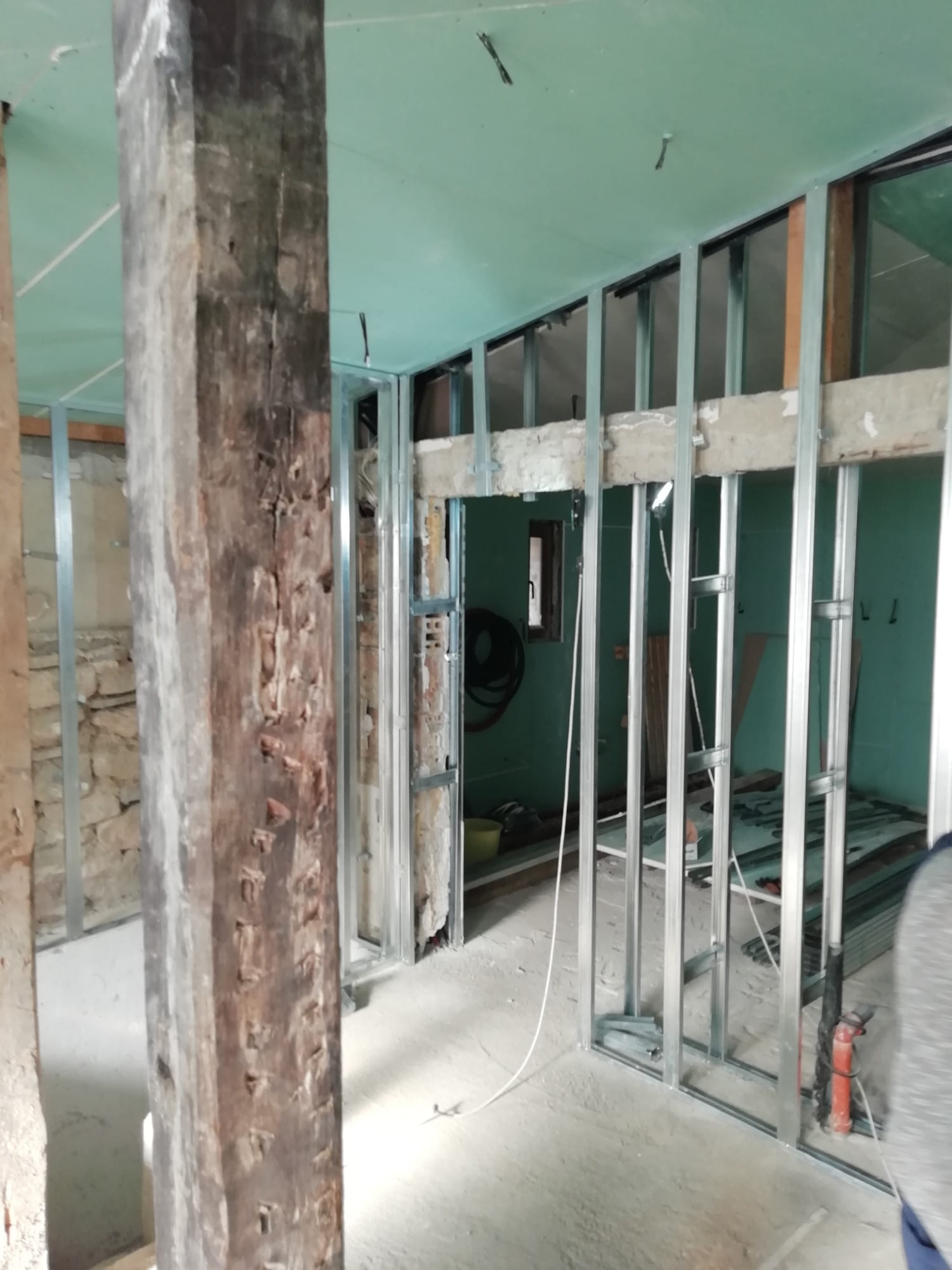 Монтаж на гипсокартон – професионален монтаж