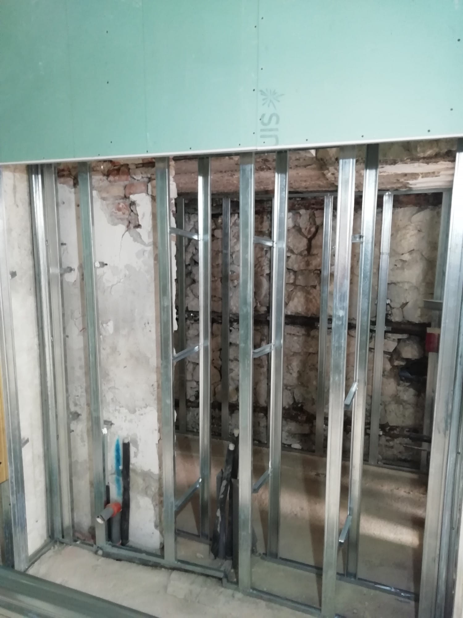 Монтаж на гипсокартон – професионален монтаж