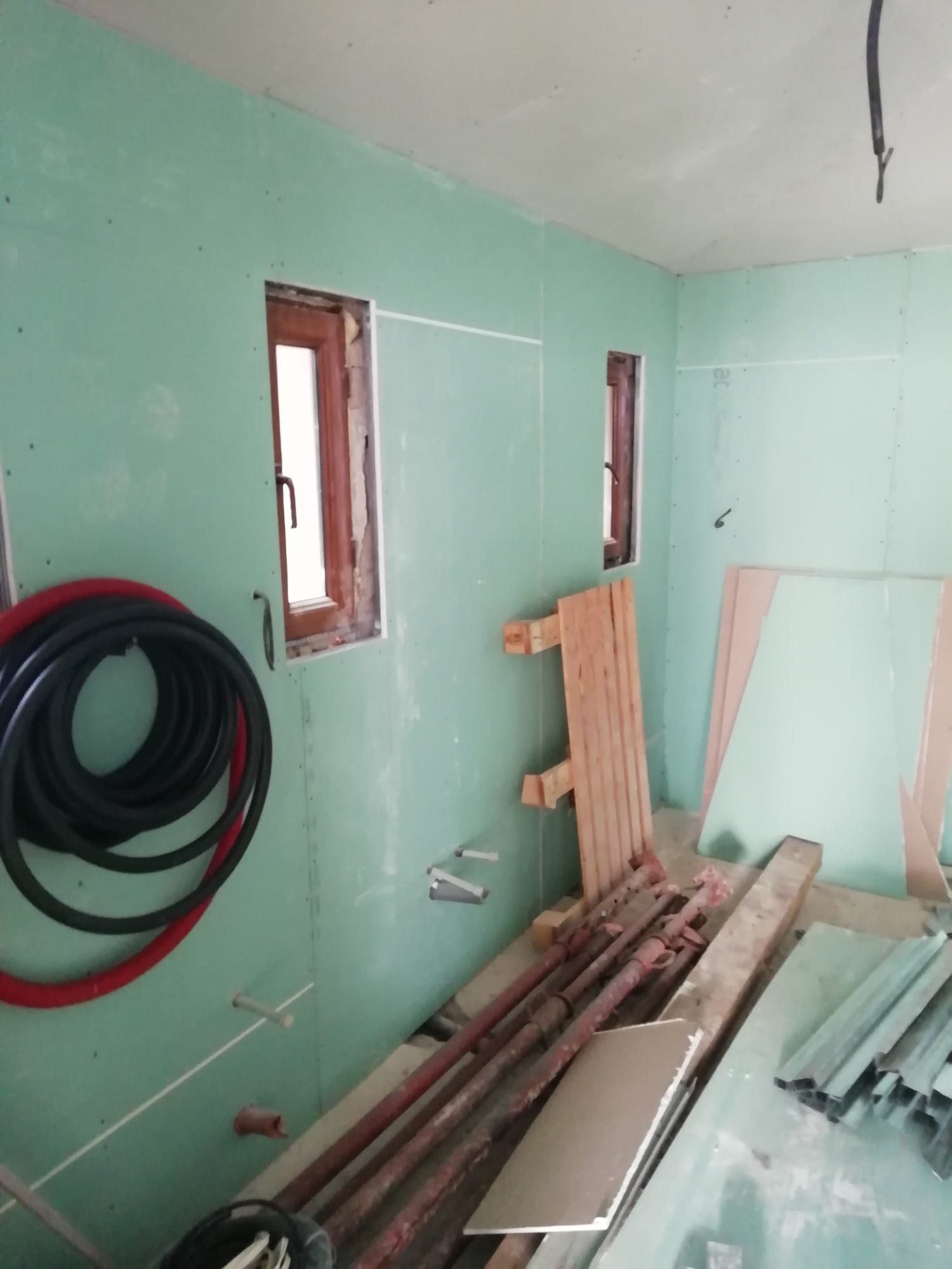 Монтаж на гипсокартон – професионален монтаж