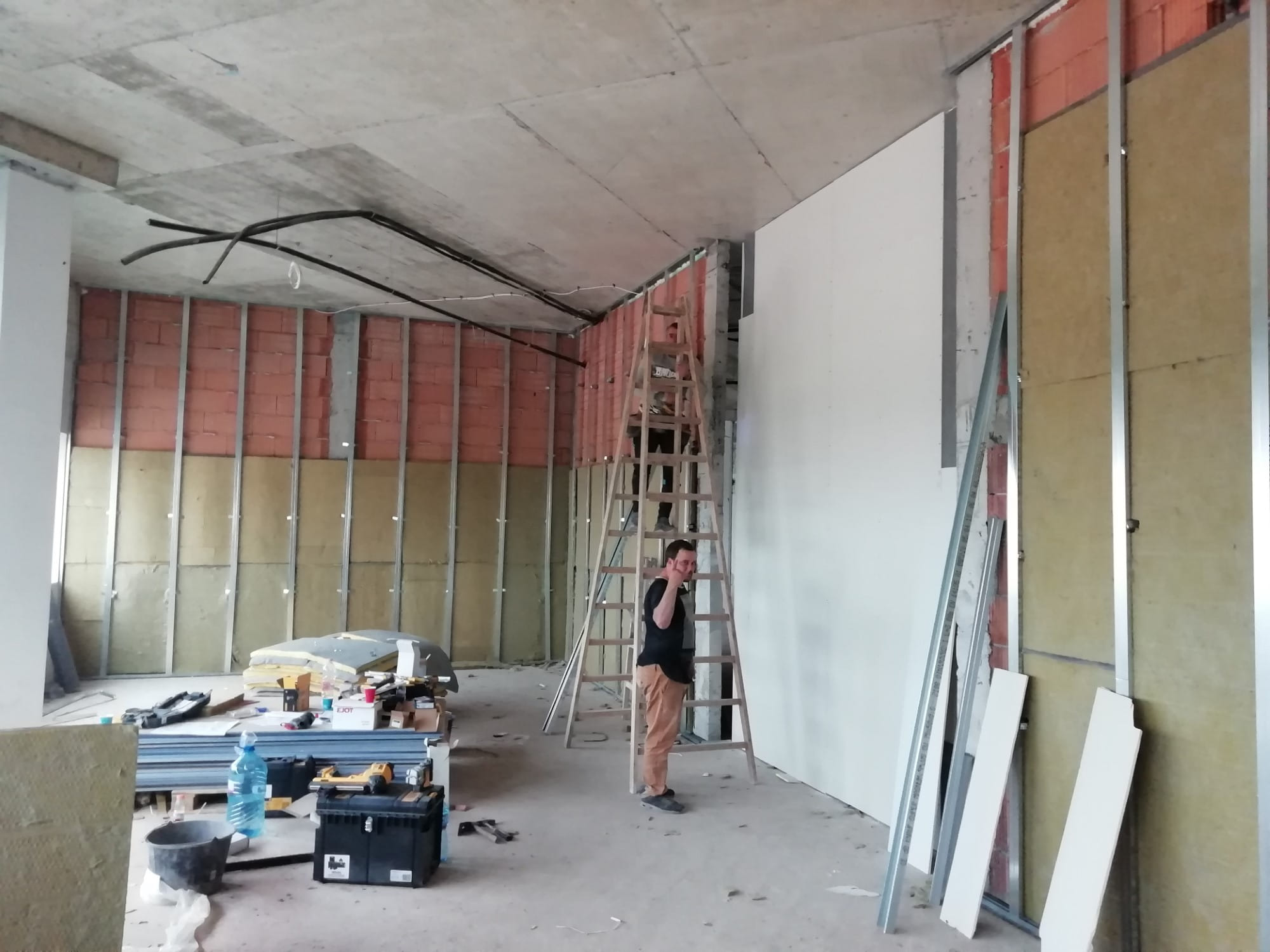 Монтаж на гипсокартон – Железница