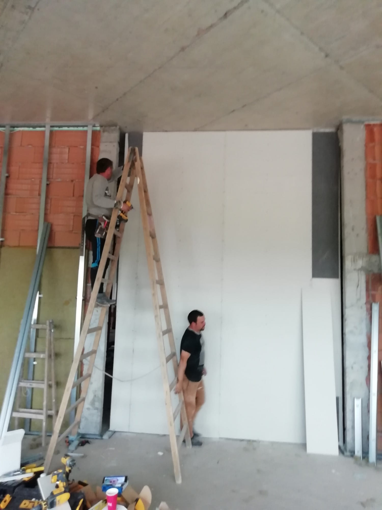 Монтаж на гипсокартон – Железница