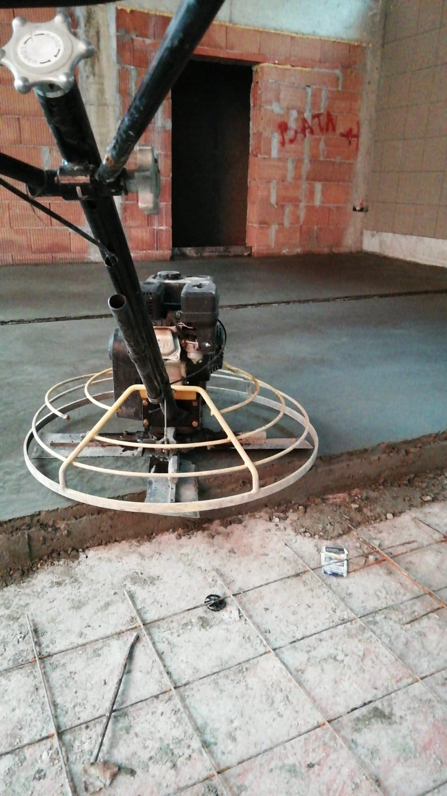 Изливане на бетон