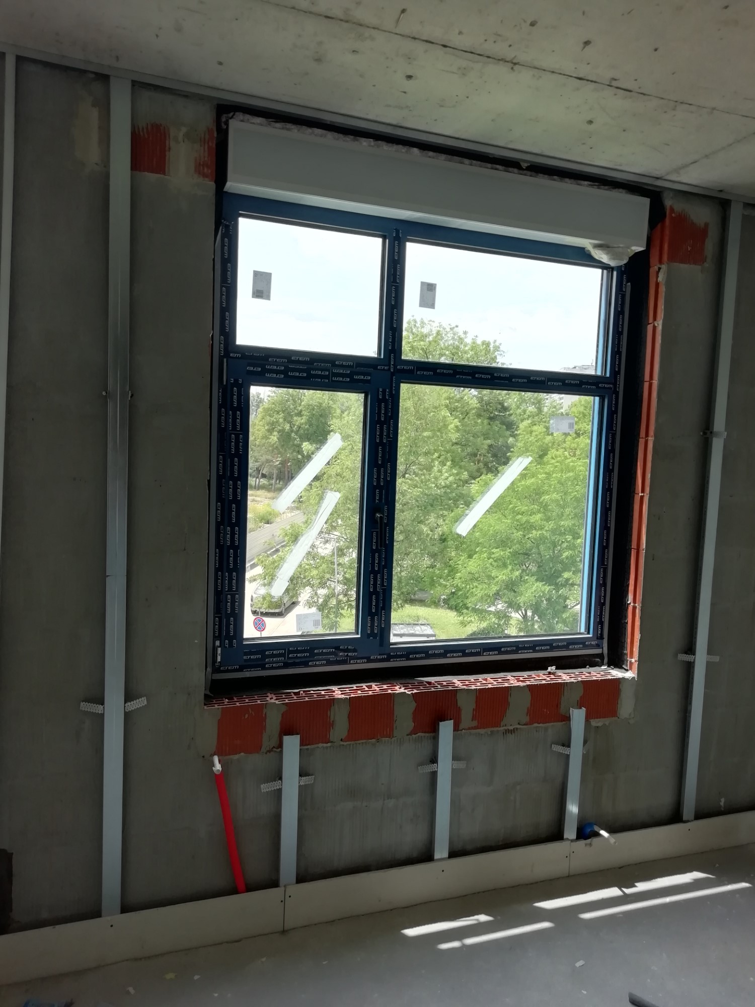 Монтаж на PVC и алуминиева дограма