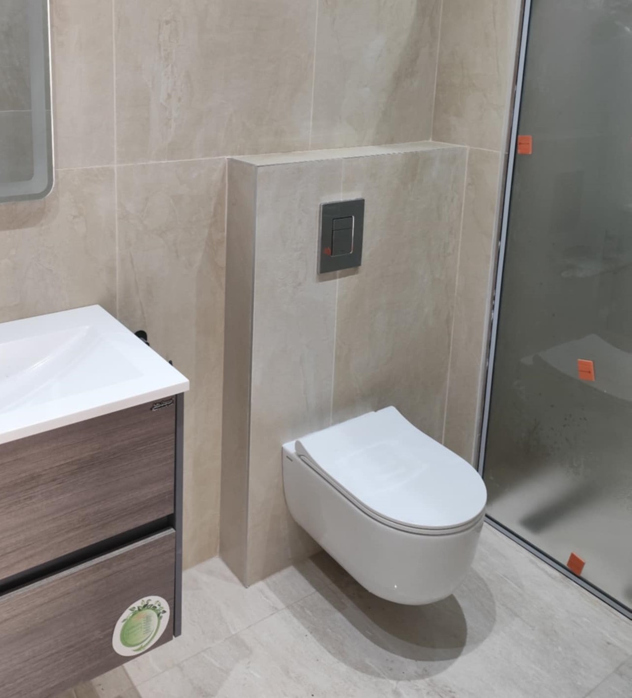 Структура за вграждане в баня